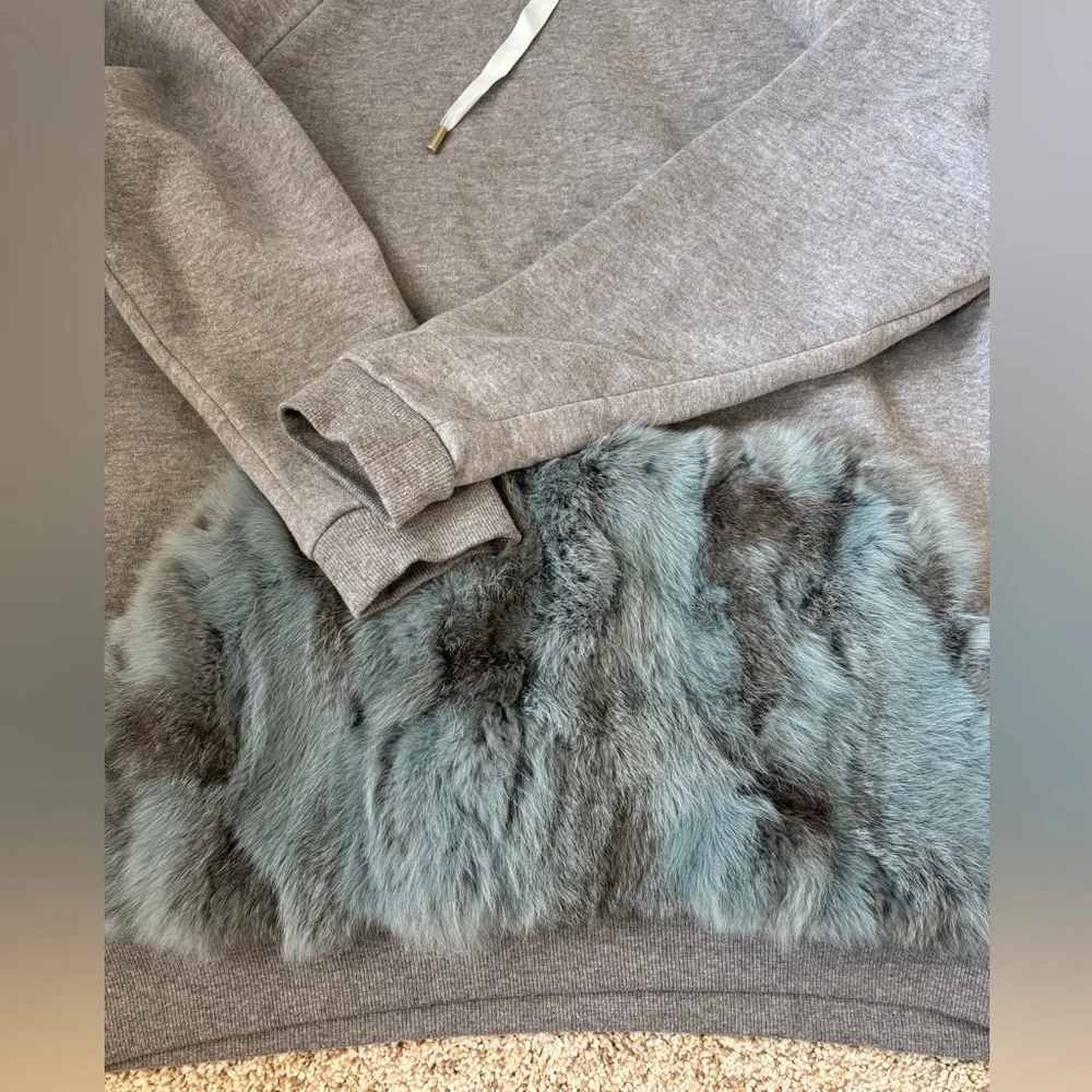 Jocelyn Luxe Oversized Sweatshirt Rabbit Fur Pocket Gray Size Small - Picture 5 of 9